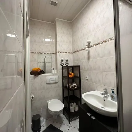 Herrliches Wohnen Mit Teichblick 아파트 알텐부르크